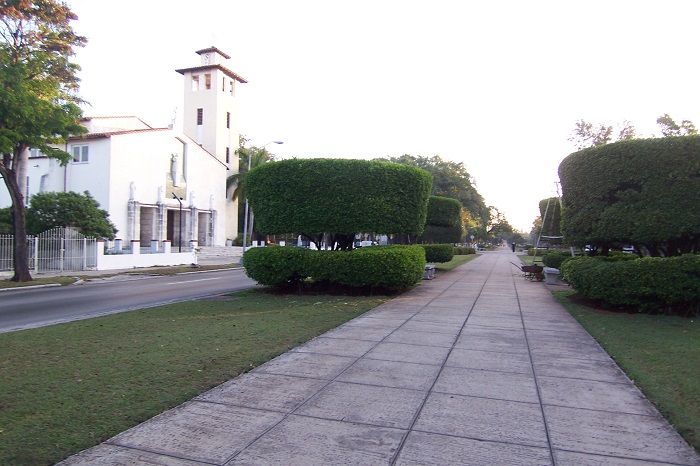 Quinta Avenida, Miramar, Havana